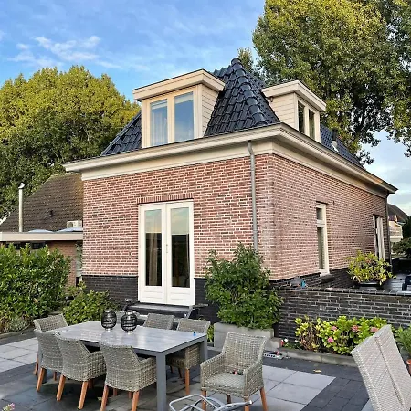 Σπίτι διακοπών In Close To Schiphol *
